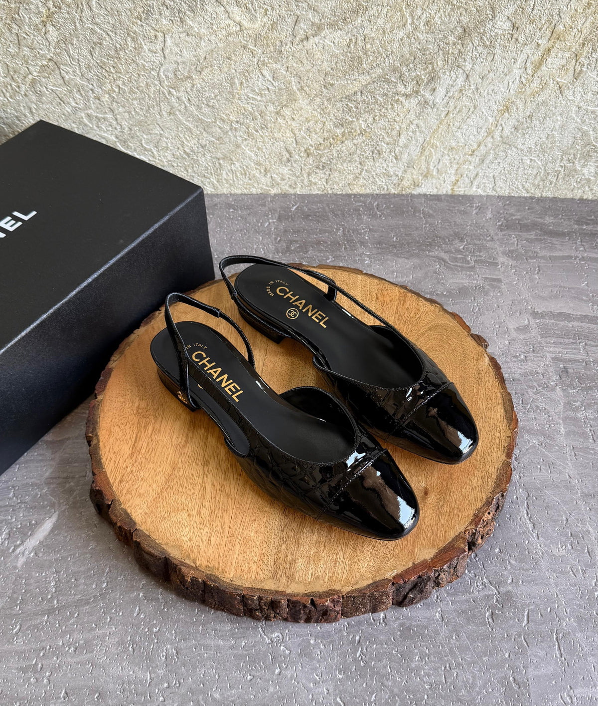 Chanel Slingbacks - Crocodile embossed patent